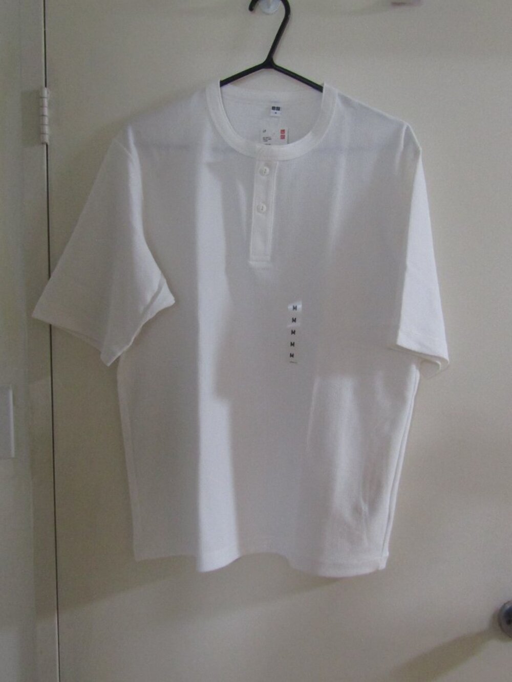 Uniqlo Dry waffle Henley neck Short - Sleeve T-Shirt Medium